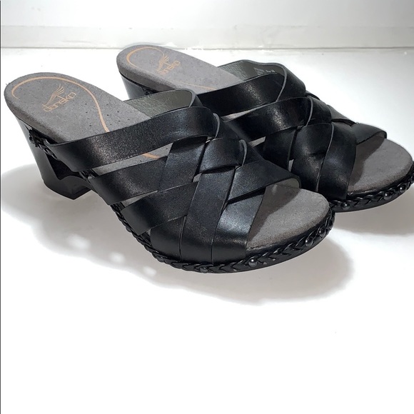Dansko Shoes - dansko heels 👠 pre owned like new !